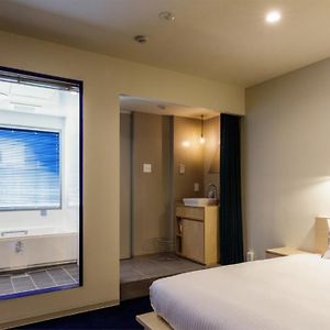 Studio met een King Size Bed